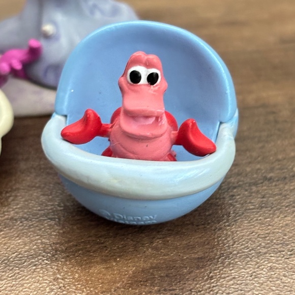 Disney Animators Collection Littles ARIELS Palace Playset SEBASTIAN Star Figures - Picture 2 of 8